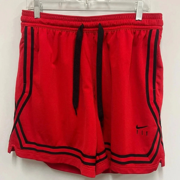 NWT Nike Dri-Fit Loose Fit Basketball Shorts with Pockets Size Large - Picture 1 of 11